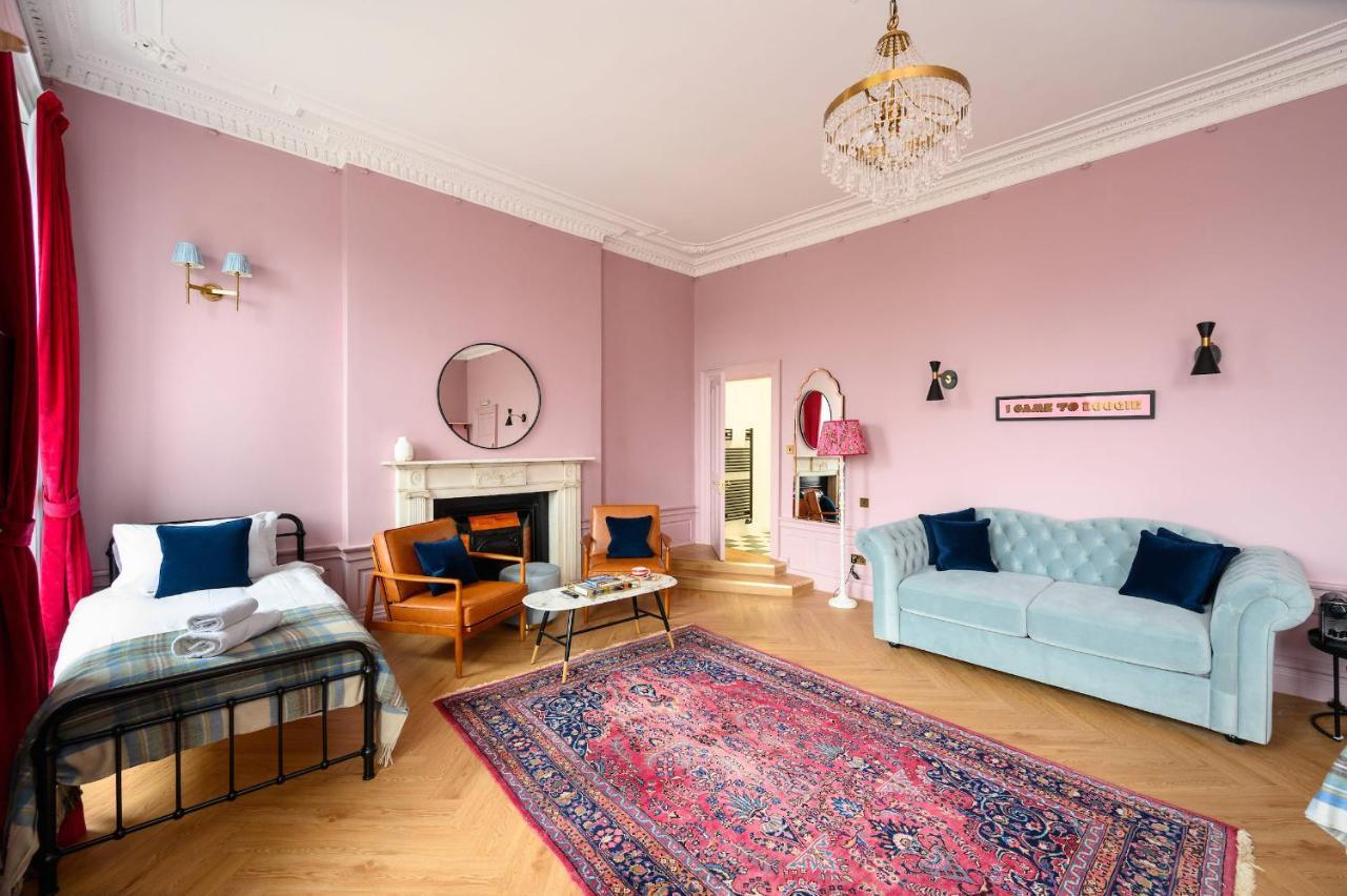 Spacious City Centre Family Room เอดินบะระ ภายนอก รูปภาพ